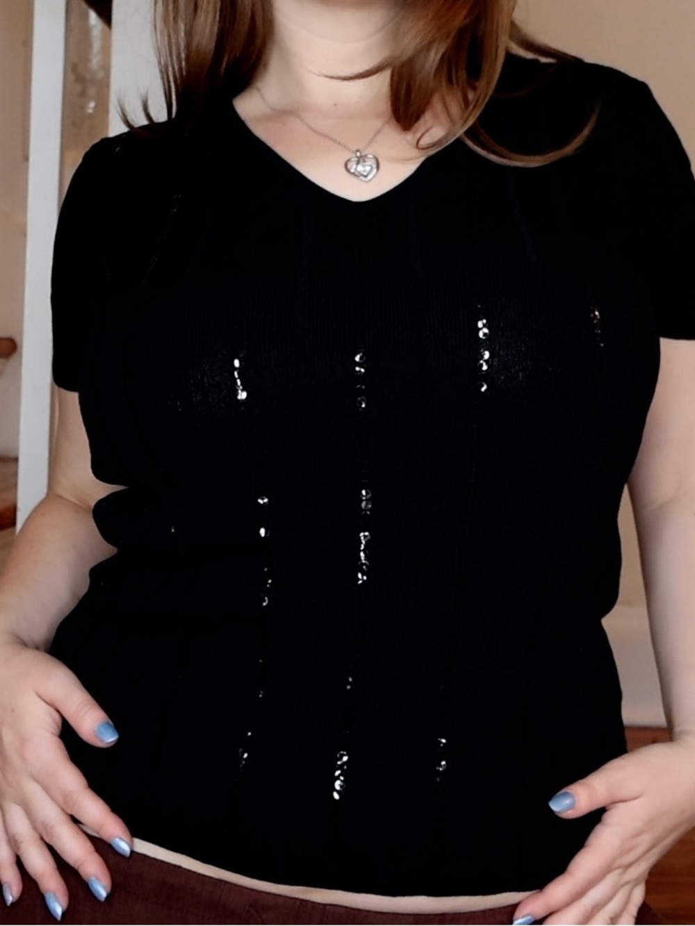 Jones New York Black V-Neck Short Sleeve Top with Sequin Stripes - Medium